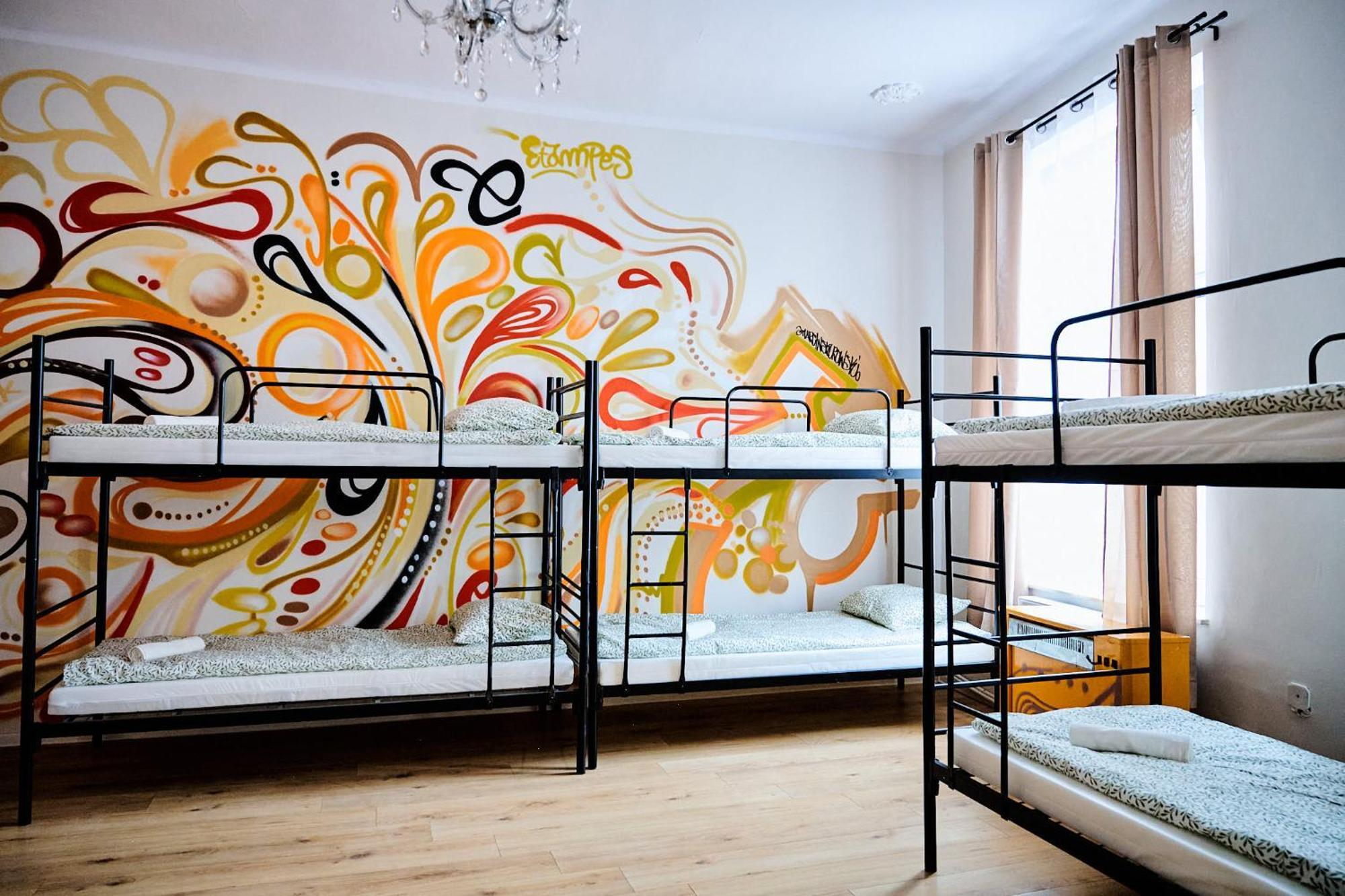 Hostel Graffiti Krasków Eksteriør bilde