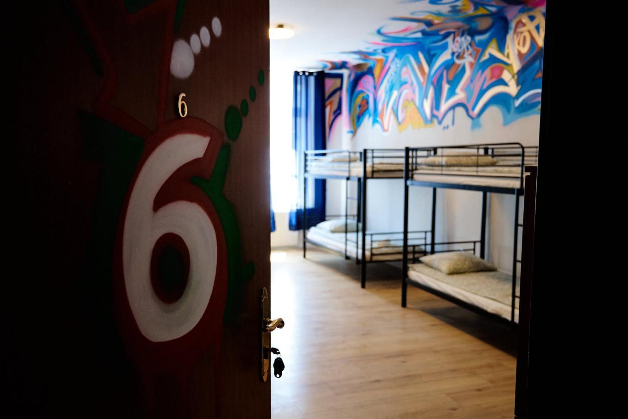 Hostel Graffiti Krasków Eksteriør bilde