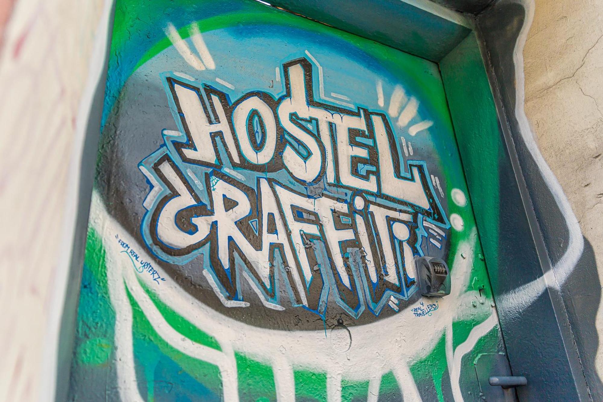 Hostel Graffiti Krasków Eksteriør bilde